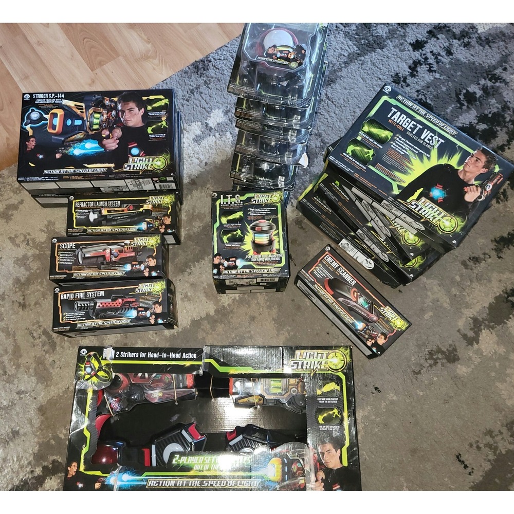 WowWee Light Strike Lazer Tag Large‎ Set 19 pcs Bundle for 4 players plus extras